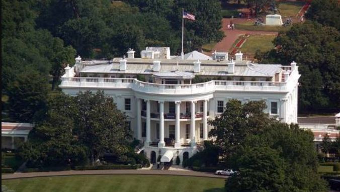 Трамп віддав наказ про нанесення ударів по об'єктах Венесуели - ЗМІ Трамп віддав наказ про нанесення ударів по об'єктах Венесуели - ЗМІ